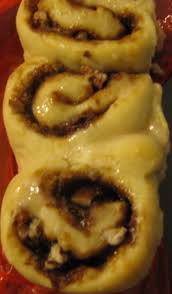 Cinnamon rolls place milk (heated to 115°f to 120°f), egg, melted butter and salt in the bread machine bowl. Not Quite A Recipe Bread Machine Cinnamon Rolls The Lindsey Life