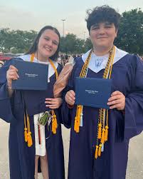 omw @smwcollege 🏐😏