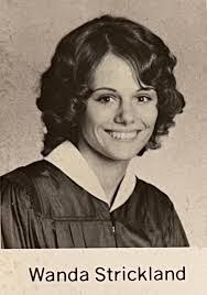 Effie Pace's Instagram, Twitter & Facebook