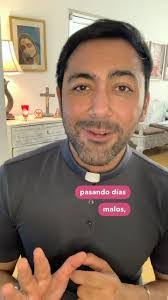 Cesar Montijo's Instagram, Twitter & Facebook