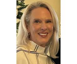 Nancy Makowski's Instagram, Twitter & Facebook