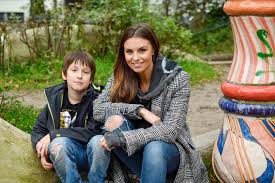 Laura und jörg wontorra sind bei grill den henssler zu sehen. Laura Wontorra Wird Patin Von Neuem Kinderhaus In Gropelingen Bremennews