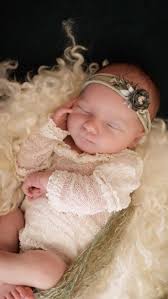 Set up for a newborn shoot with me! 💚 #studiophotography  #newbornphotography #nzphotographer