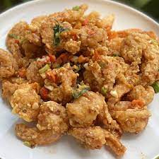 Biasanya garang asem disajikan sebagai lauk pendamping nasi, dengan tambahan tusukan ayam asam manis, tempe goreng, dan perkedel. 10 Lauk Pendamping Sayur Asem Yang Bikin Kenikmatannya Berlipat Ganda