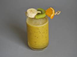Diese einfache smoothie rezepte zum abnehmen helfen ihnen, den körper zu entschlacken und neue gesunde energie zu tanken. Bananen Kiwi Orangen Smoothie Von Madrich38 Chefkoch Rezept Orangen Smoothie Smoothie Banane Kiwi Smoothie