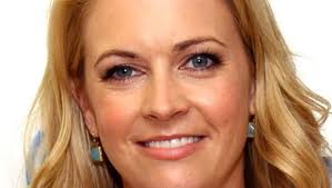 The best gifs of melissa joan hart on the gifer website. Melissa Joan Hart Sie Warnt Miley Cyrus Bunte De