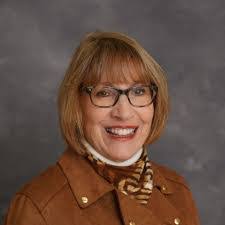 Suzanne Stetson's Instagram, Twitter & Facebook