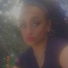 Amanda Enfinger's Instagram, Twitter & Facebook