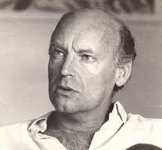 Utopia lies at the horizon. Vespres Literaris Eduardo Galeano Autor Del Mes