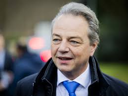 Minister van Staat Tjeenk Willink: FVD'er Van Houwelingen 'bedreigt hele  politieke stelsel'