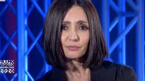 Primo maggio, ambra contro la proposta della lega di sgravi fiscali per l'assuzione di donne. Ambra Angiolini Con Il Concerto Del Primo Maggio Ho Fatto Pace Con La Tv