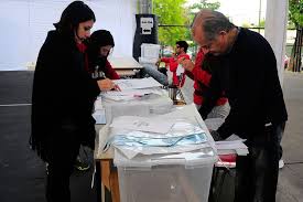 Gobierno anuncia vacunación de vocales de mesa desde la próxima semana para la elección de abril. Elecciones 2017 Hoy Termina El Periodo De Excusas Para Vocales De Mesa La Tercera