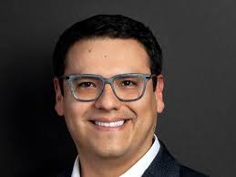 40 Under 40 2023 Honoree: Manny Vasquez
