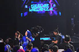 Gegar vaganza minggu ke 5 kembali lagi mengegarkan minggu anda kali ini. Konsert Gegar Vaganza 2016 Minggu Pertama Konsert Berebut Mikrofon Konsert Berebut Kontroversi Konsert Tunjuk Taring Tunjuk Power Tunjuk Kemampuan Entertainment Rojak Daily