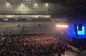 Stalls along las ramblas provide roses and books. 5 000 Attend Love Of Lesbian Concert At Barcelona S Palau Sant Jordi
