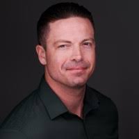 60+ "Tim Neu" profiles