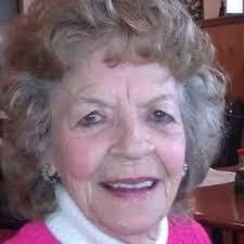 Kim Gott's Instagram, Twitter & Facebook