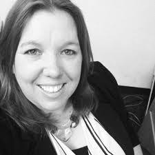 Linda Wingert's Instagram, Twitter & Facebook