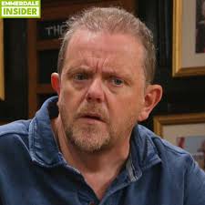 Emmerdale star Liam Fox reveals eight year cancer struggle following  surgery 👇 👇 👇 👇