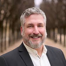 Nick Miner's Instagram, Twitter & Facebook