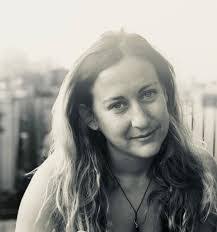 Amanda Heckler's Instagram, Twitter & Facebook