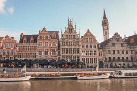 Cómo ir del Aeropuerto de Bruselas al centro - Imanes de viaje