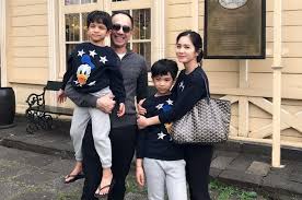 Yang bilang laki gue kaya banget siapa dah? Santer Dikabarkan Jadi Istri Kedua Terungkap Potret Istri Pertama Suami Bunga Zainal Yang Tak Disangka Sangka Semua Halaman Pop Grid Id