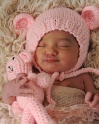 Happy 1 month cocoa hart 😭🥲💗🤎 Why does she already look like a TEEN?  Celebrating with her day 1 newborn pics from the hospital! I know they're  kinda cheesy but they def