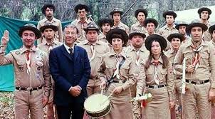 Hababam sınıfı, süt kardeşler ve bizim aile gibi filmlerdeki rolleriyle yıldızı parlayan tayfun akalın, tedavi gördüğü hastanede hayata gözlerini yumdu. Hababam Sinifi Tatilde Filminin Konusu Ve Oyunculari
