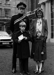 For someone who doesn't care for skiing, the duchess of cornwall appears to be perfectly happy out on the slopes around balmoral. Por Que Principe Charles Esperou 35 Anos Para Casar Com O Amor De Sua Vida