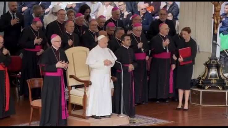 Papa, dopo il tumore niente terapie: grazie per le vostre preghiere