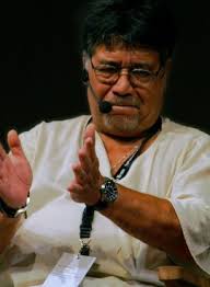 Which is the correct way to pronounce luis? How To Pronounce Luis Sepulveda Pronounceitright