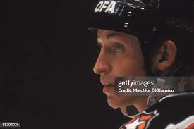 401 Wayne Campbell Pictures Stock Photos, High-Res Pictures, and Images