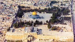 More than 200 palestinians were. Palestinians Clash With Police At Jerusalem S Al Aqsa Mosque News Dw 27 09 2015