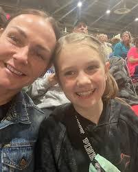 Dana Barton's Instagram, Twitter & Facebook