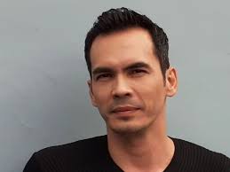 Umur 47 tahun) adalah model dan pemeran berkebangsaan indonesia. Atalarik Syah Tolak Serahkan Hak Asuh Anak Pada Tsania Marwa Okezone Celebrity