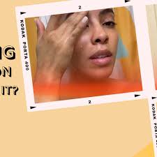 Oil Gritting: TikTok's Viral Skincare Trend