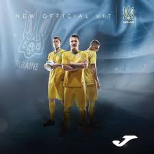 На ней представлено «самое ценное для всех нас очертание нашей страны» — с крымом в составе, написал в facebook глава украинской ассоциации футбола (уаф) андрей павелко. V Uaf Pokazali Kak Vyglyadit Novaya Forma Sbornoj Ukrainy