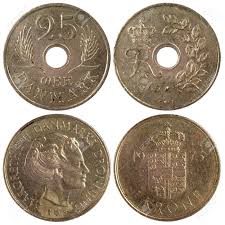Rare italian 1 cents coin worth € 2,500 italy gives us satisfaction in the field of rare euro coins as well as with lira coins. Vieilles Pieces De Monnaie Rares Du Danemark Isole Sur Fond Blanc Banque D Images Et Photos Libres De Droits Image 17092337