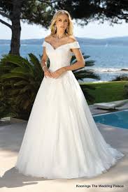 Ladybird Trouwjurk 420016 26316 In 2020 Brautmode Hochzeitskleider Spitze Kleid Hochzeit