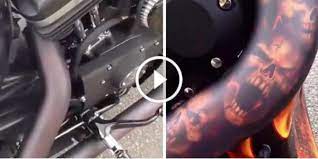 Heat Sensitive Color Changing Paint It Turns A Harley Davidson S Exhaust Pipes Into A Real Artwork Muscle Cars Zone