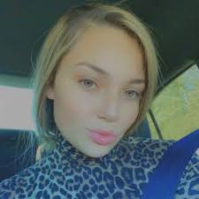 Stella Santos (@smsantos22)