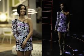 L'ultimo arrivo in famiglia è stata matilde, la nipotina di giulia. Paillettes Colorate E Manica A Sbuffo Il Look Brillante Di Giulia De Lellis Al Gf Vip