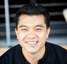 Alex Tom's Instagram, Twitter & Facebook