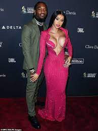 Cardi B Talks Getting Intimate With With Offset After Recording Um Yea In 2021 Cardi B Celebrities Cardi