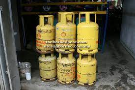In addition to the city gas supply, the company also committed to the development and application of new energy, water business. Tong Gas In English