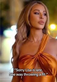 Lisa Holstein's Instagram, Twitter & Facebook