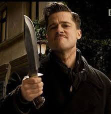 Empezamos por el cuchillo de nepal, más conocido como kukri Cuchillo Bowie Porque El Tamano Siempre Importa Arma Blanca
