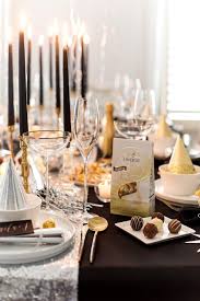 30 Popular New Years Eve Table Decoration Ideas For Dinner Party Newyearsevetabledecor 30 In 2020 New Years Eve Decorations Birthday Dinner Party New Years Eve Menu