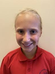 Adriana Everett's Instagram, Twitter & Facebook